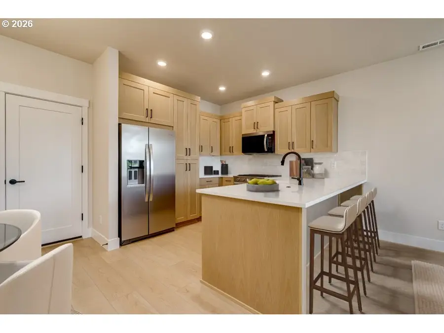 4264 SE Century Blvd, Hillsboro, OR 97123 - #3