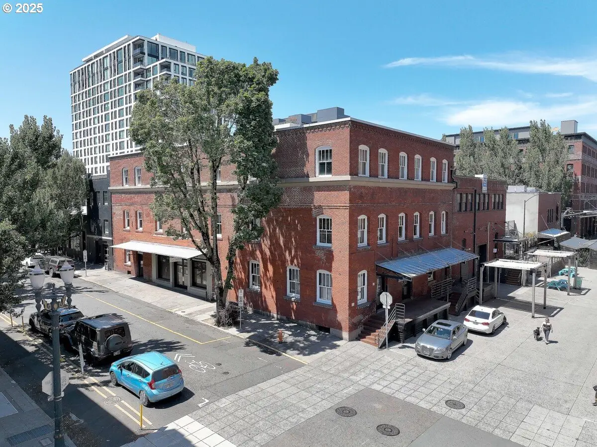 1325 NW Flanders St, Portland, OR 97209 - Image #1