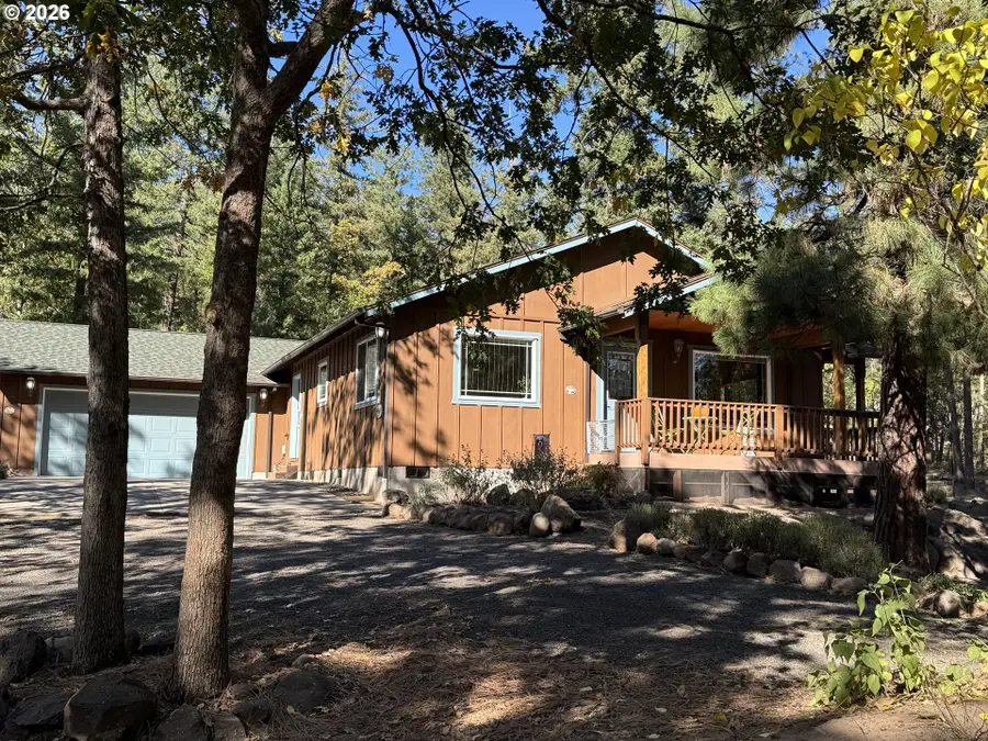 614 Northlake Dr, Goldendale, WA 98620 - #3