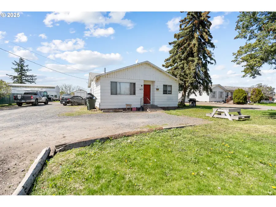 1675 NW 11th St, Hermiston, OR 97838 - Image #2