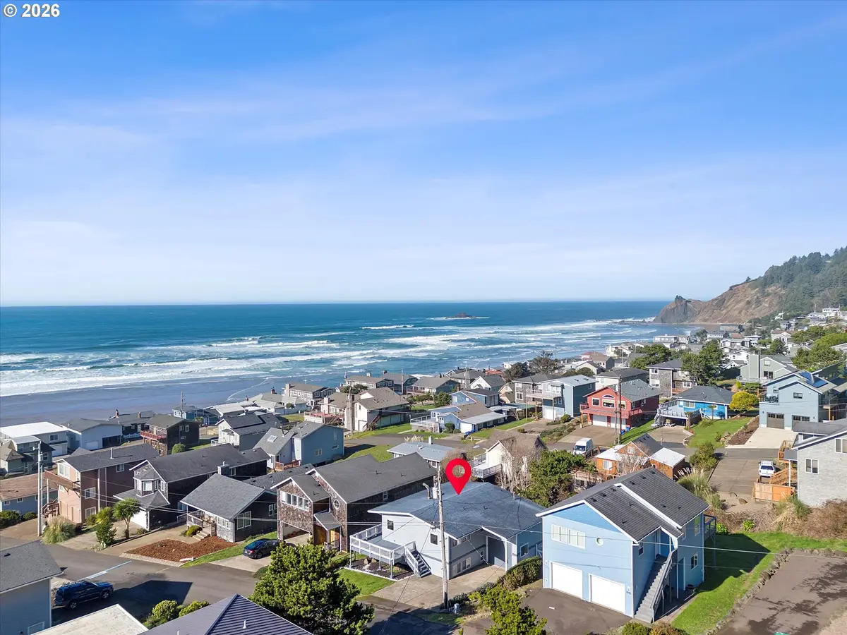 1931 NE 68th St, Lincoln City, OR 97367 - #1