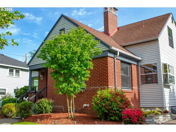 4446 NE Irving St, Portland, OR 97213