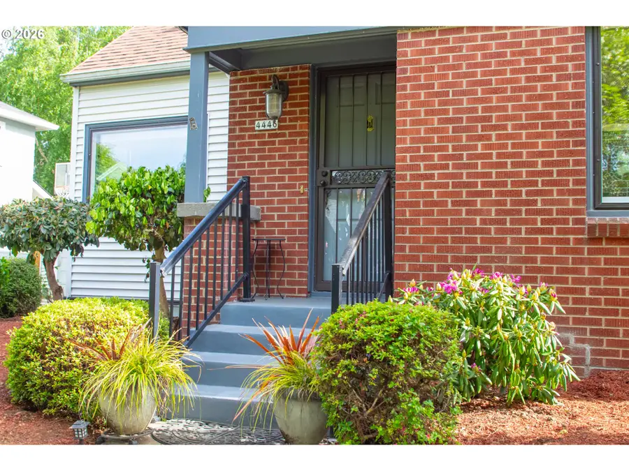 4446 NE Irving St, Portland, OR 97213 - #3