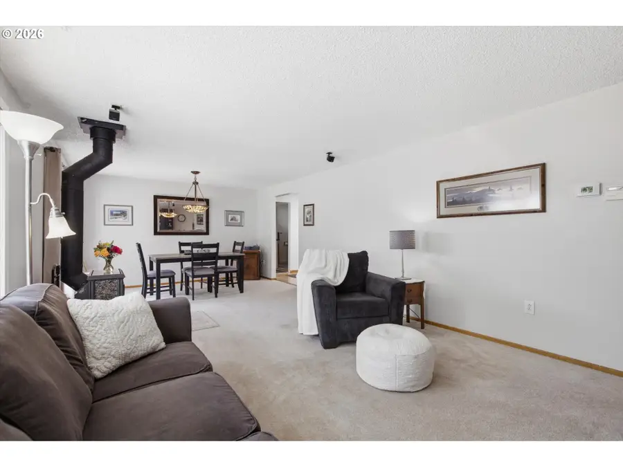 22479 S Penman Rd, Oregon City, OR 97045 - #3
