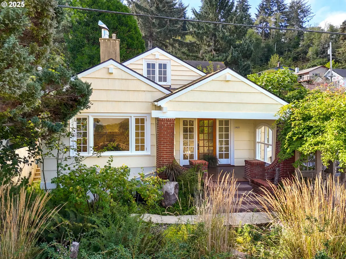 1925 Irving Ave, Astoria, OR 97103 - #1