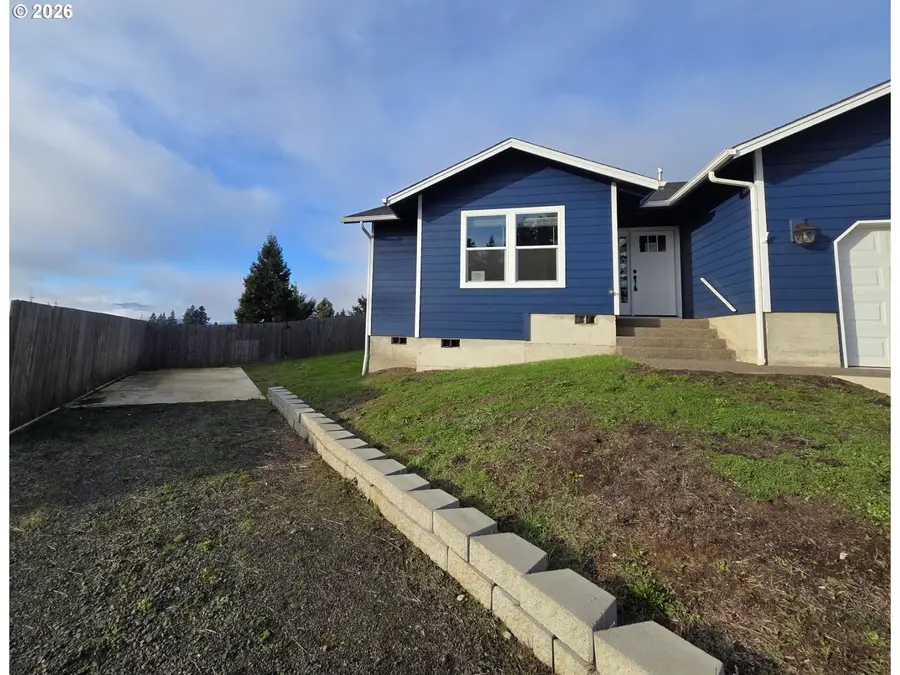 263 Addison Ave, Sutherlin, OR 97479 - Image #3