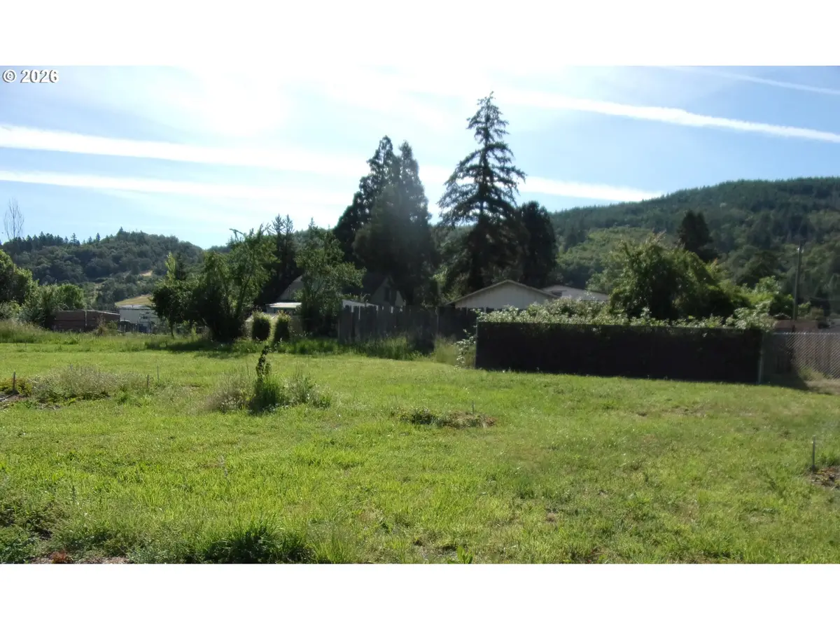 0 Walnut St, Tri City, OR 97457 - #1