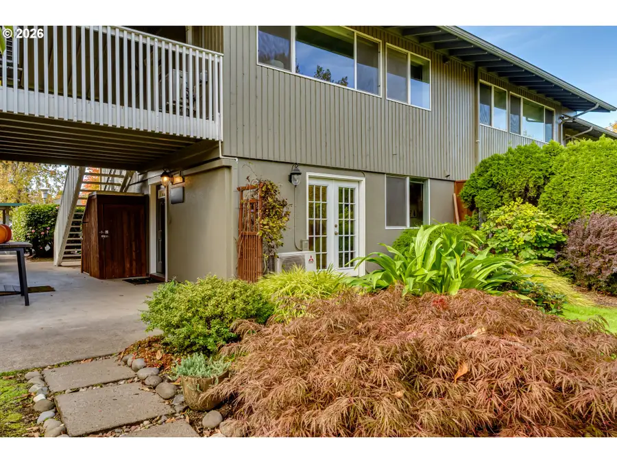 2141 W 15th Ct, Eugene, OR 97402 - #2