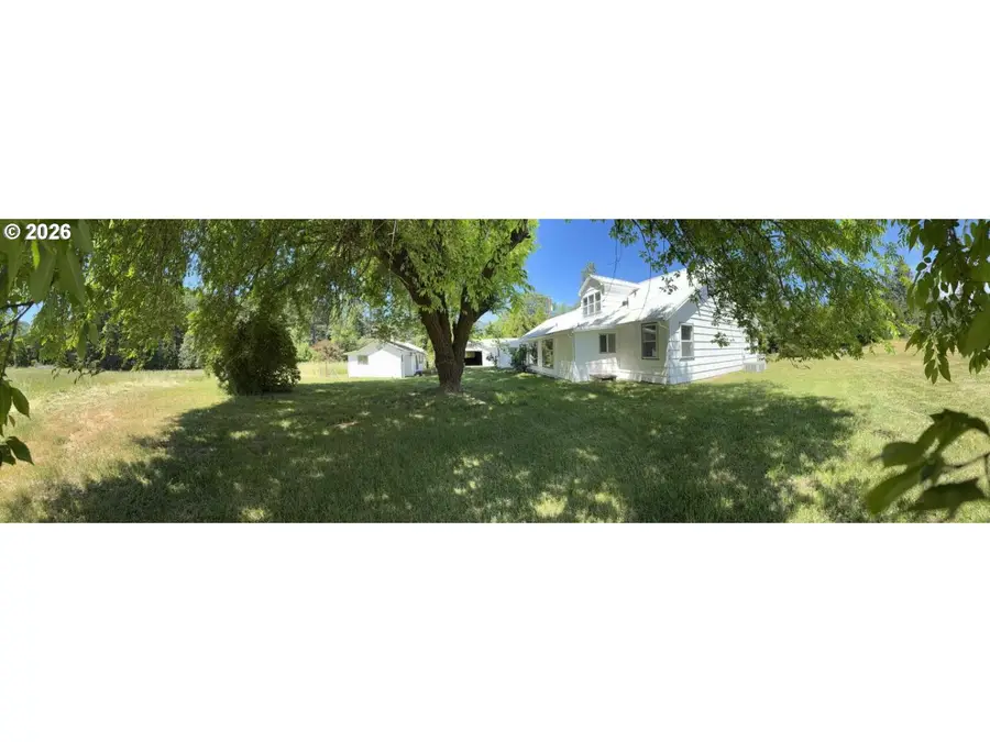 3070 Ranchero Rd, Glendale, OR 97442 - #2