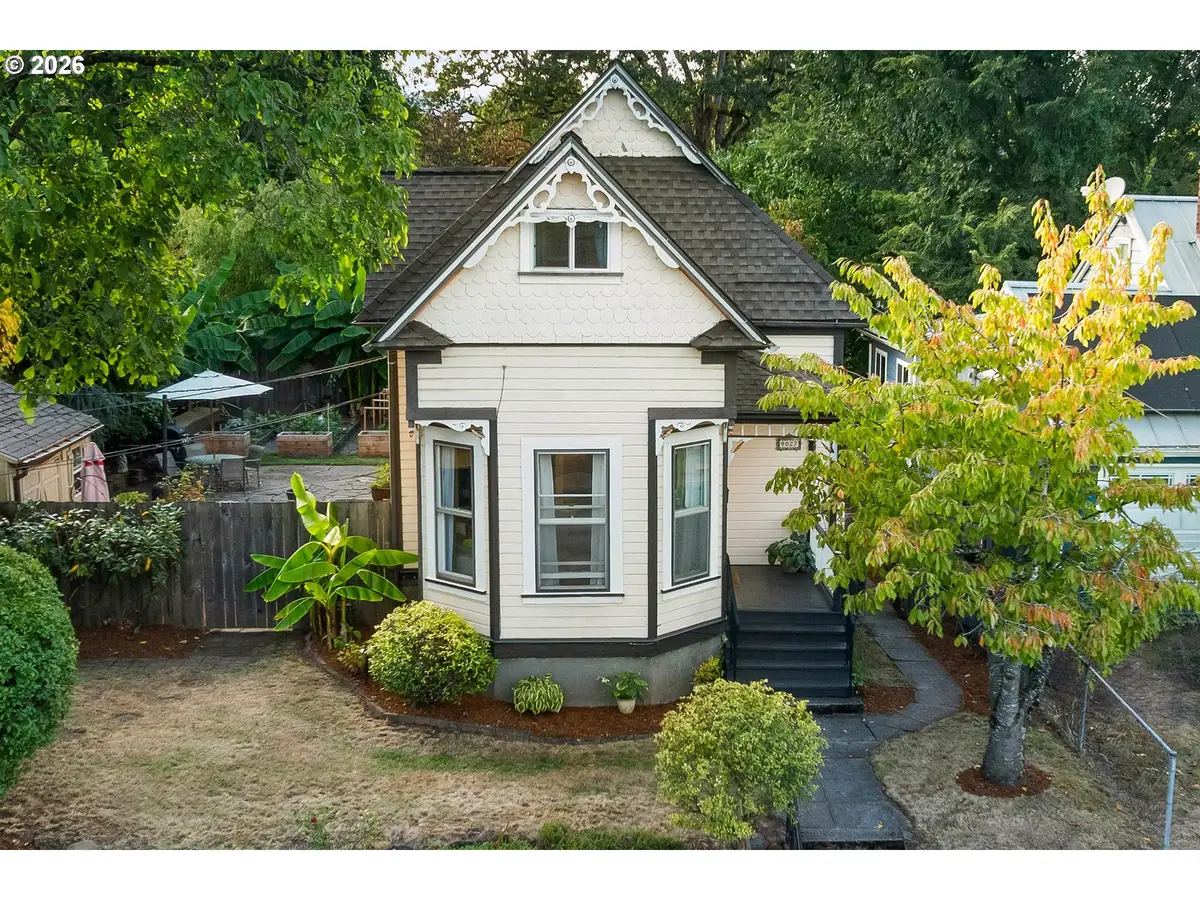 9027 N Charleston Ave, Portland, OR 97203 - #1