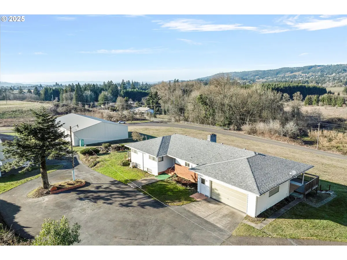 31339 NE Corral Creek Rd, Newberg, OR 97132 - Image #1