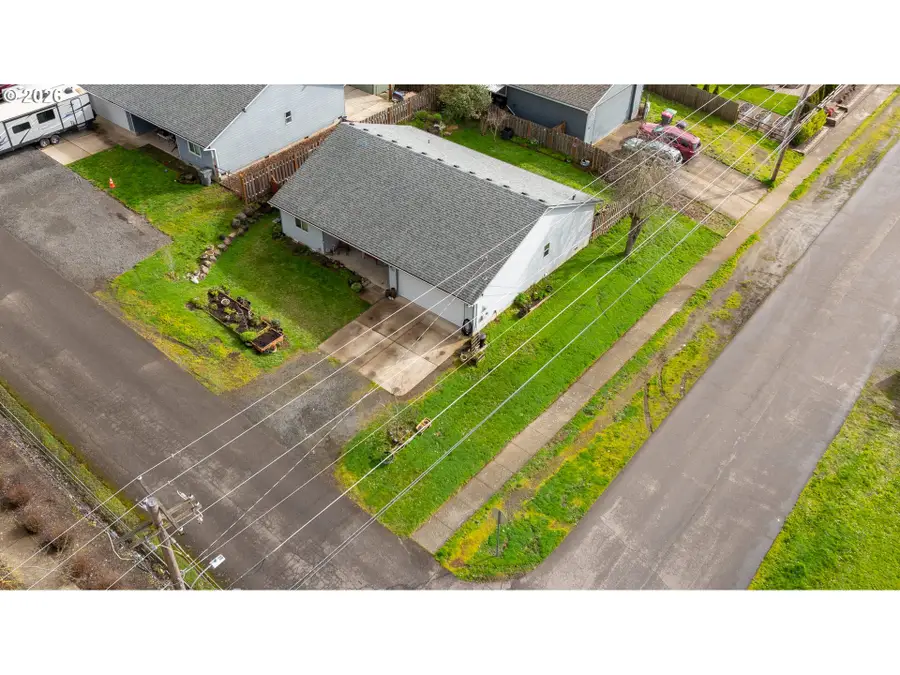 720 N Market St, Lafayette, OR 97127 - #3