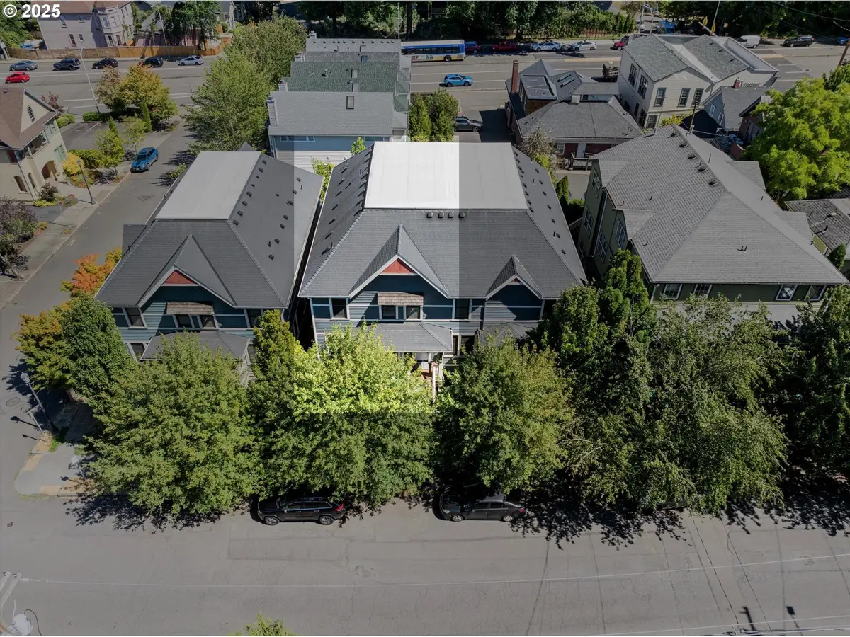 3312 SW 1st Ave, Portland, OR 97239 - Image #1