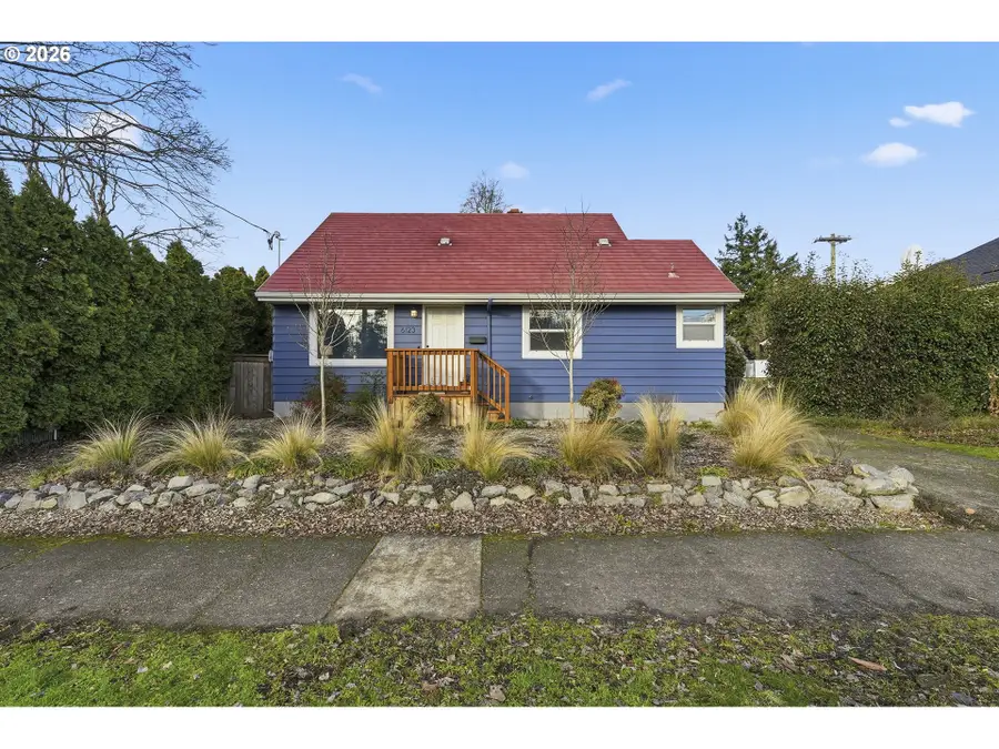 6123 NE Halsey St, Portland, OR 97213 - Image #2