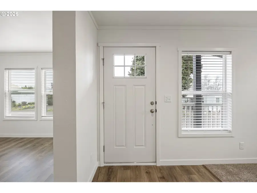 631 E Ellendale Ave #206, Dallas, OR 97338 - #2