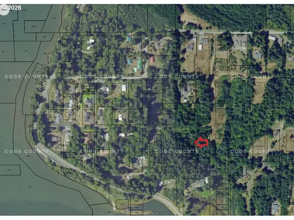 0 Fifth Ave, NorthBend, OR 97459