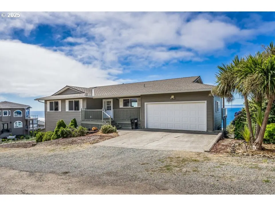 461 Terrace Dr, Rockaway Beach, OR 97136 - Image #1