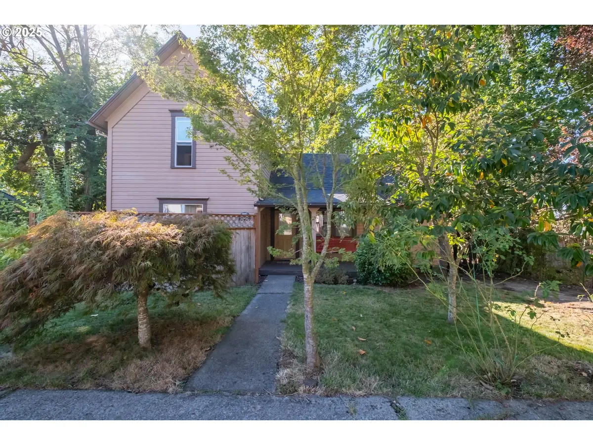 619 Oak St, Brownsville, OR 97327 - Image #1