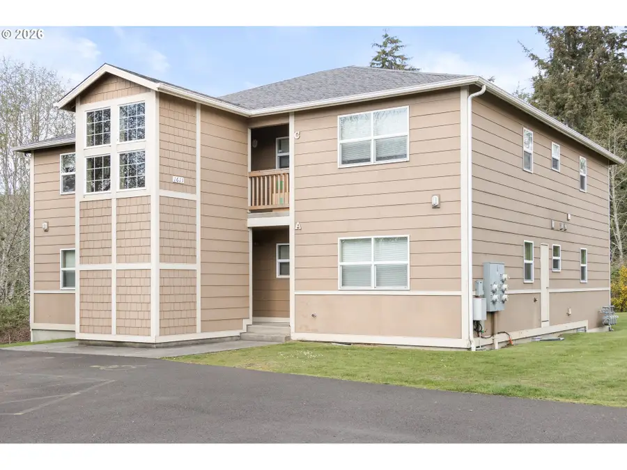 1611 SE Willow Dr, Warrenton, OR 97146 - #2