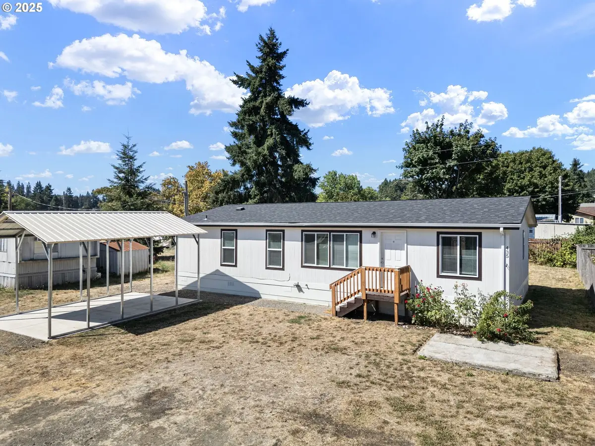 435 Spruce St, Yoncalla, OR 97499 - Image #1