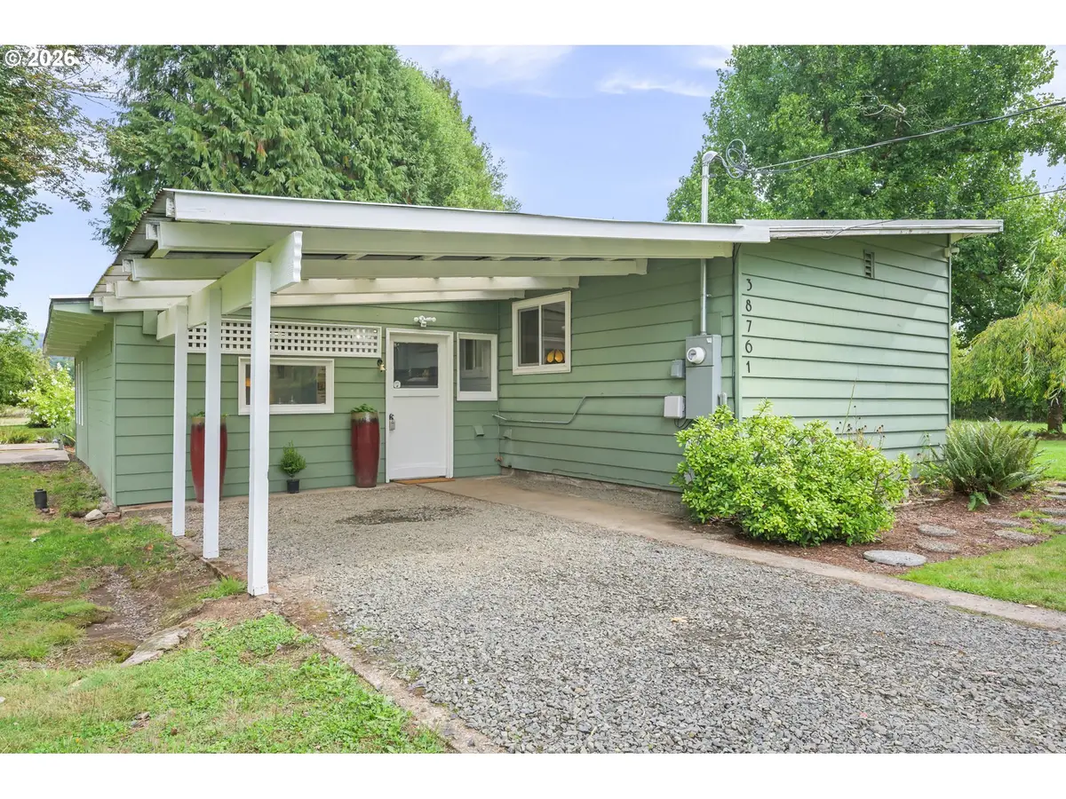 38761 Flowerdale Dr, Springfield, OR 97478 - #1