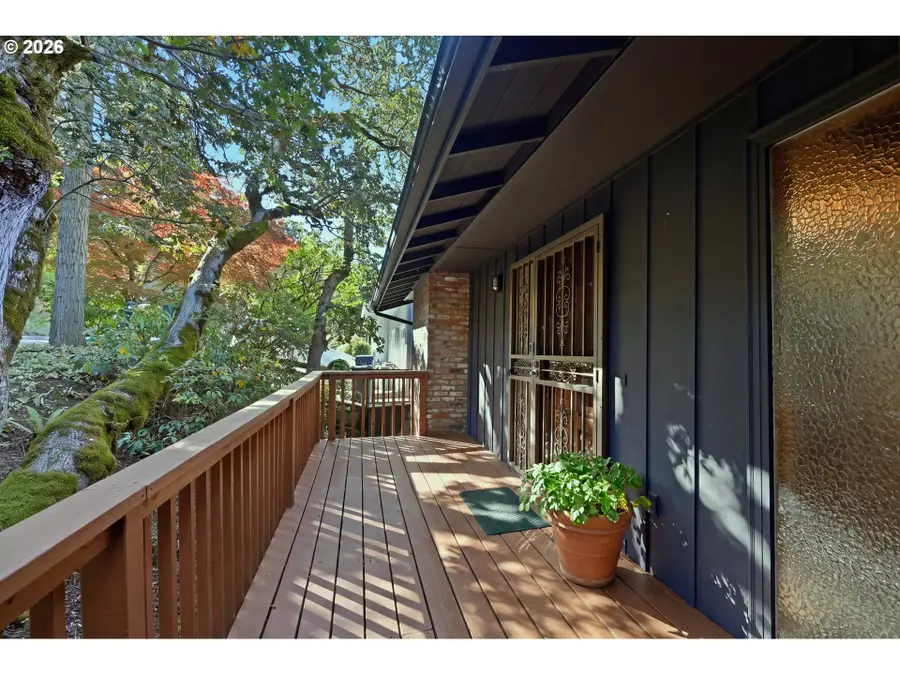 3182 Beech St, Eugene, OR 97405 - #2