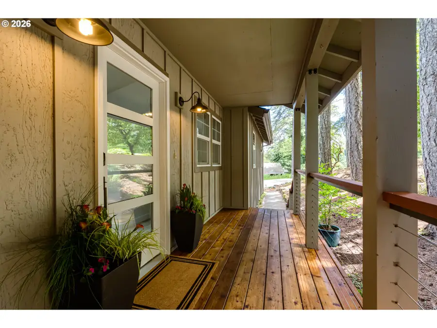 71 Marlboro Ln, Eugene, OR 97405 - #3