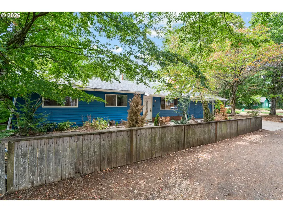 12661 SE Center St, Portland, OR 97236 - #2