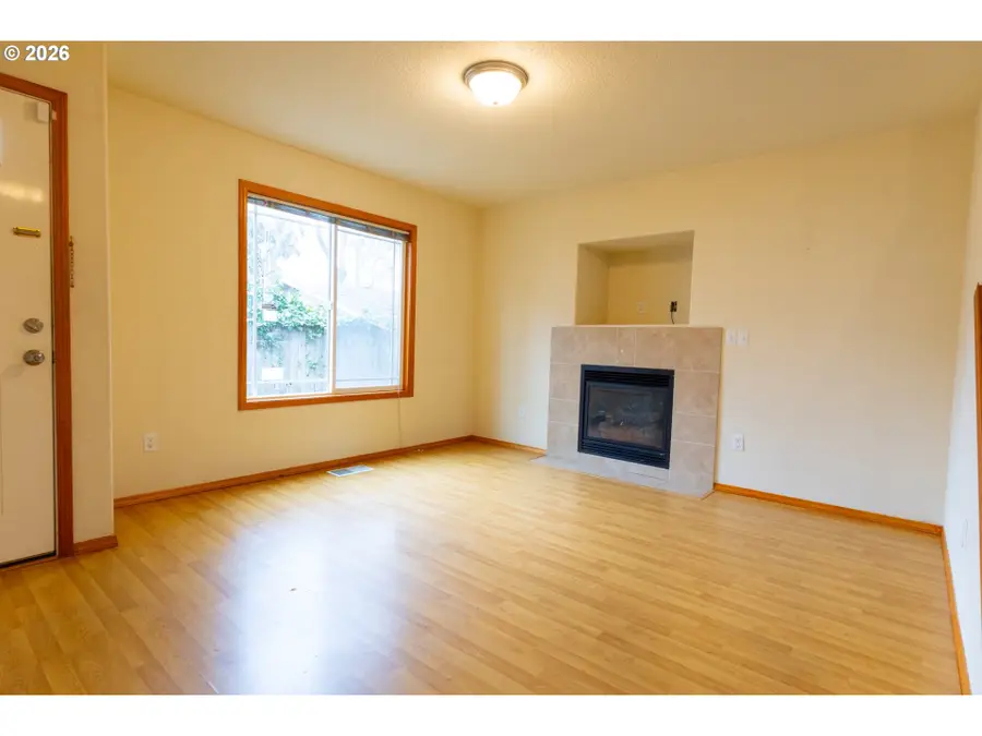 10538 SE Holgate Blvd, Portland, OR 97266 - #3