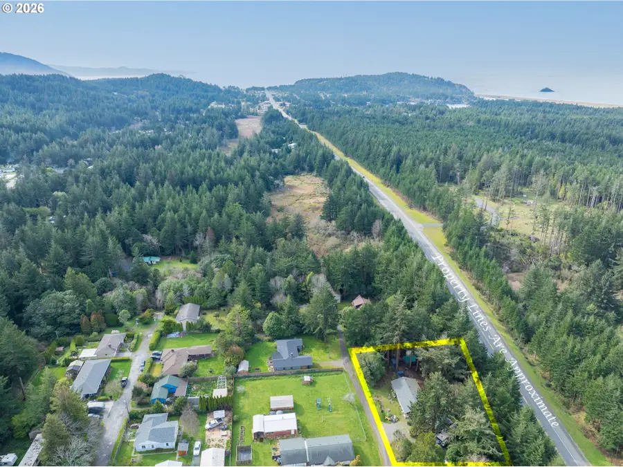 42737 Ellmor Ln, Port Orford, OR 97465 - #3