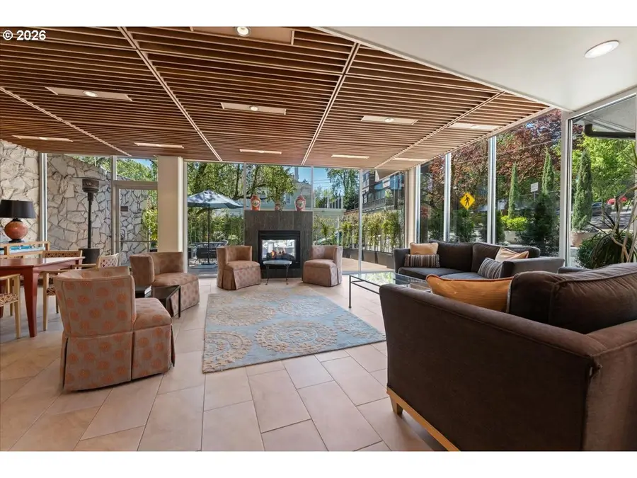 2323 SW Park Pl #706, Portland, OR 97205 - #2
