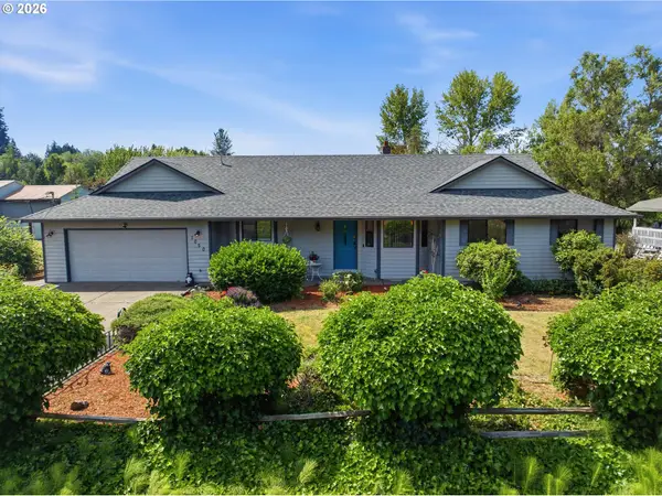 1050 NW Jackson St, Hillsboro, OR 97124