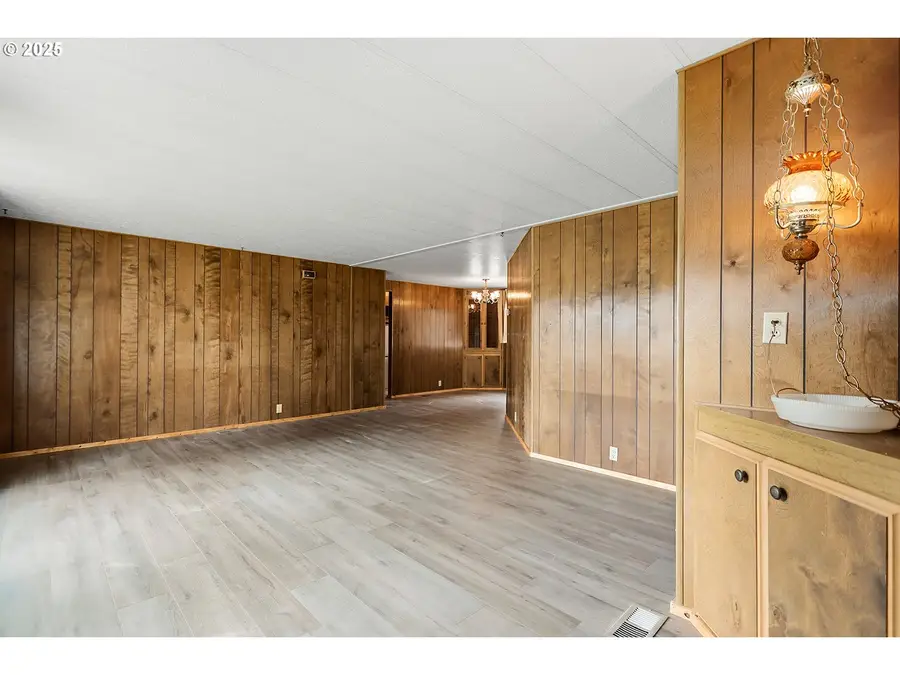 510 N Mill St, Grass Valley, OR 97029 - Image #3