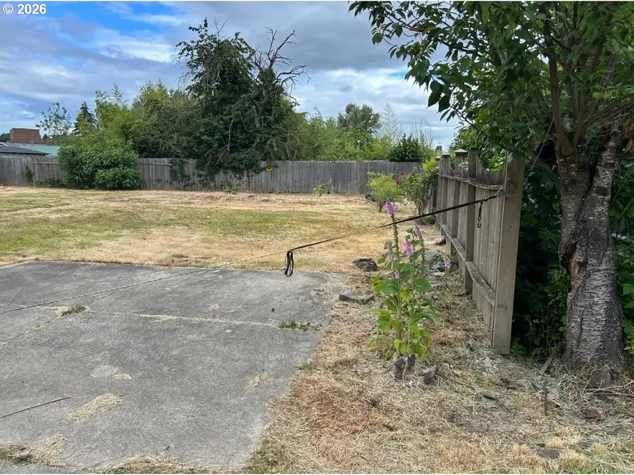 2045 Hollywood Dr Ne, Salem, OR 97305 - #2