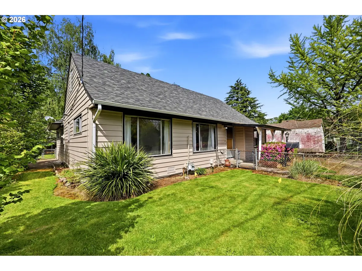 7131 NE Roselawn St, Portland, OR 97218 - #1