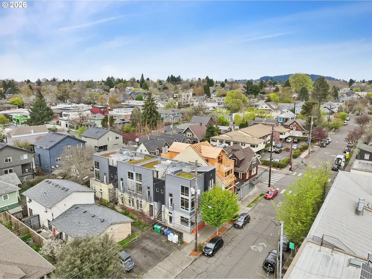 2021 SE Clinton St, Portland, OR 97202 - #1