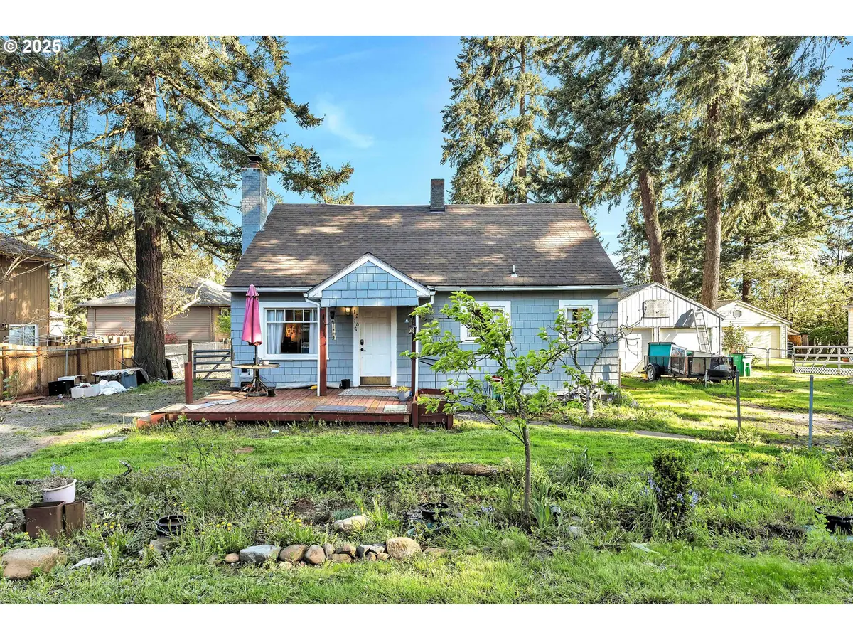 12107 SE Carlton St, Portland, OR 97266 - Image #1