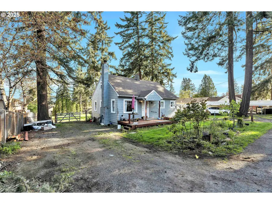 12107 SE Carlton St, Portland, OR 97266 - Image #2