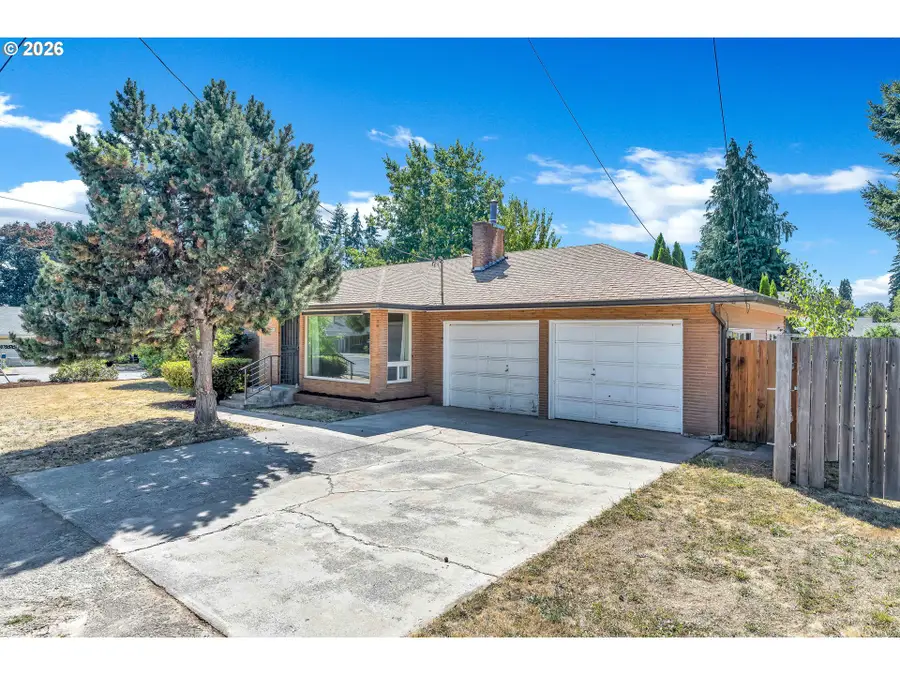 1204 Filbert St, Forest Grove, OR 97116 - #2