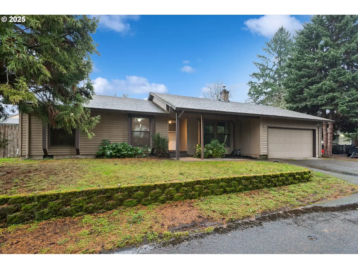 4828 SE Ina Ave, Milwaukie, OR 97267 - Image #1