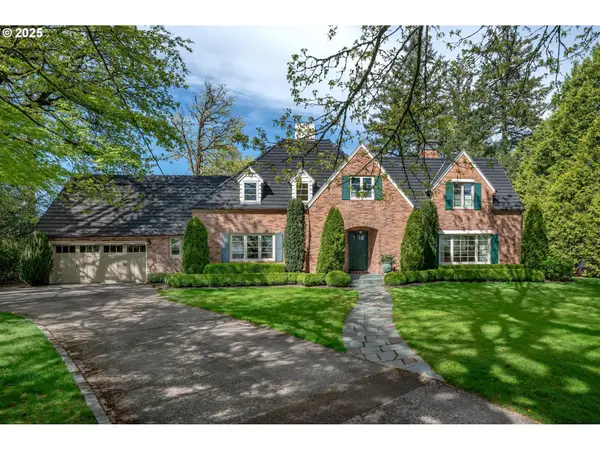 5046 SW Hilltop Ln, Portland, OR 97221