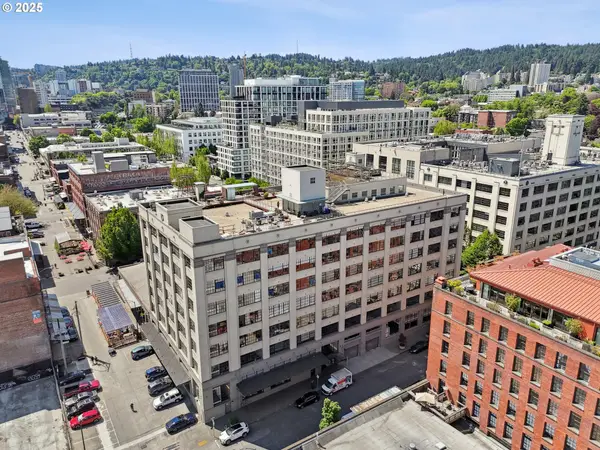 1314 NW Irving St #606, Portland, OR 97209