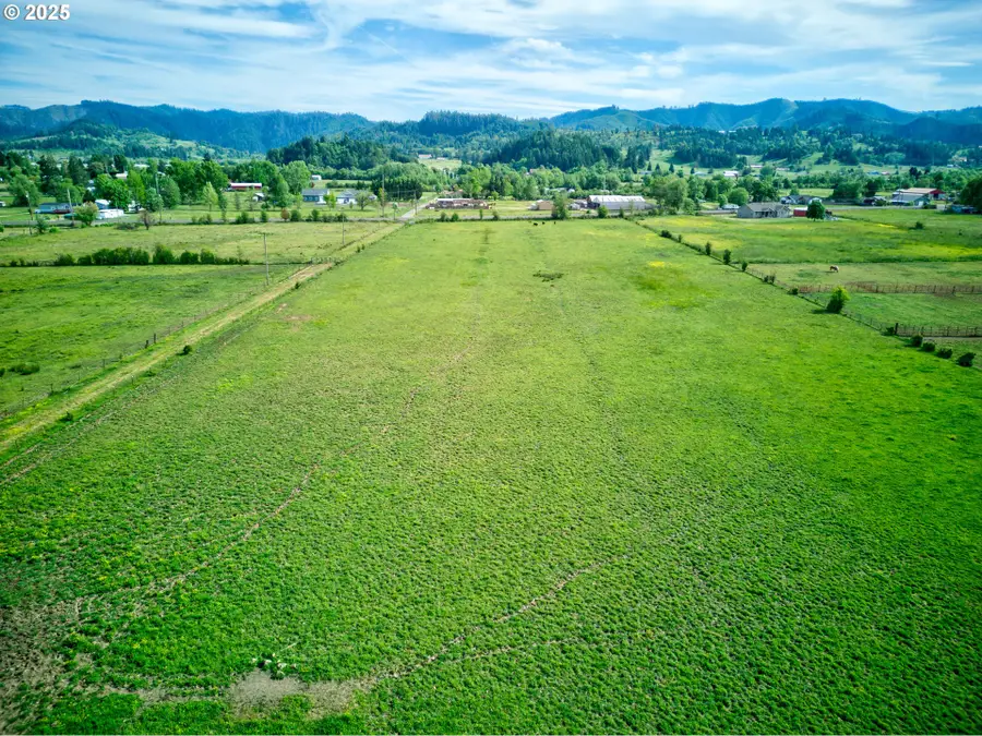 1175 Northside Rd, Sutherlin, OR 97479 - Image #3