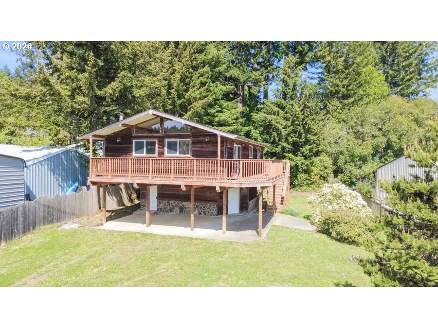 610 Tiara St, Lakeside, OR 97449 - #2