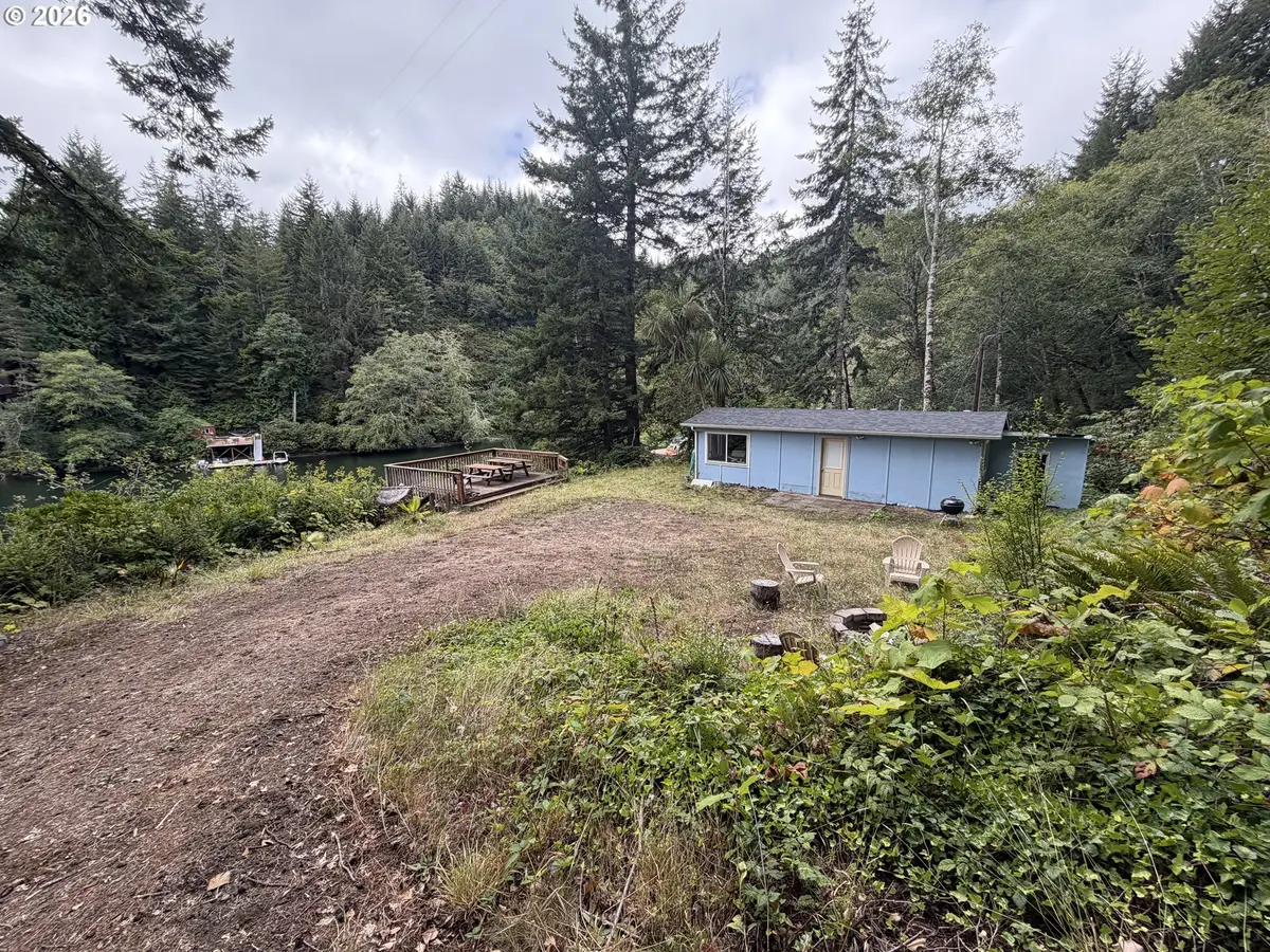 6260 Black Bear Rd, Florence, OR 97439 - #1