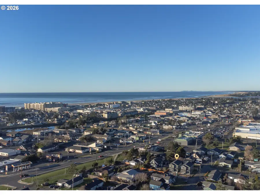 934 H Ave, Seaside, OR 97138 - #2