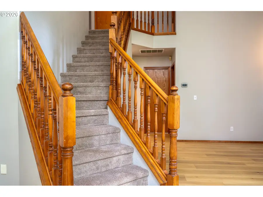 10905 SE Henderson St, Portland, OR 97266 - #2