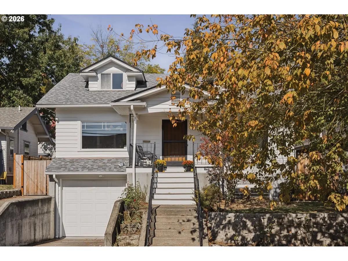 2015 SE Pine St, Portland, OR 97214 - #1