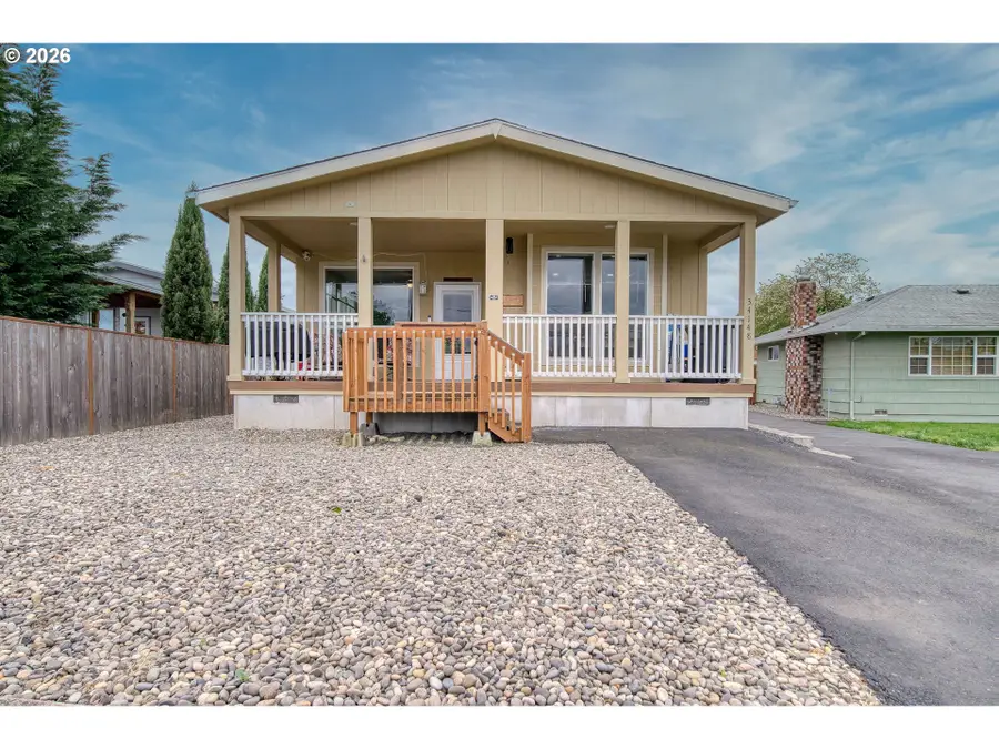 34148 SE Elm St, Scappoose, OR 97056 - #3