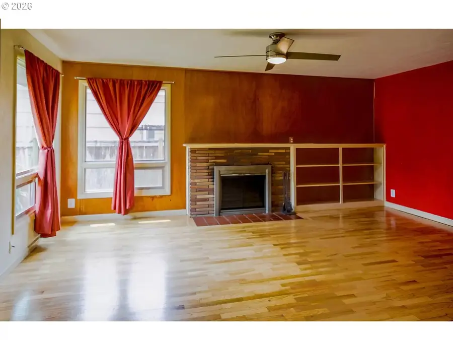 2682 Harris St, Eugene, OR 97405 - #2